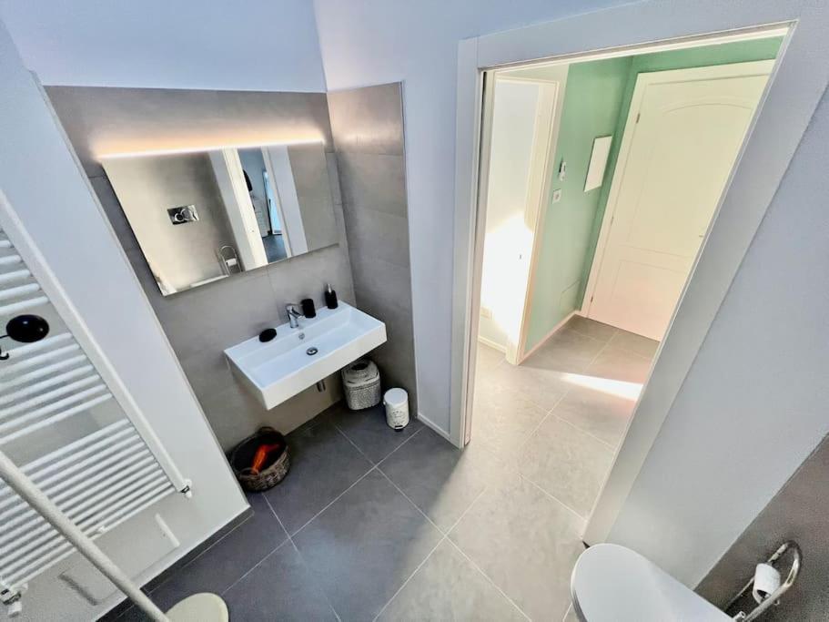 Prestigioso Attico A Passo Duomo By Revenue House Apartment Casale Monferrato Exterior foto